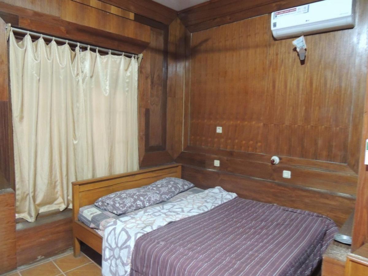 Hotel Lotus Borobudur Magelang Exterior foto